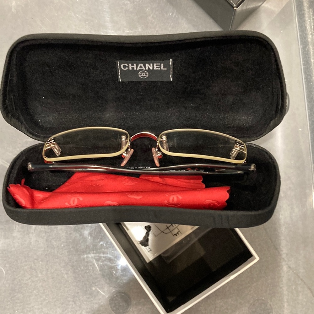 Chanel glasses with case